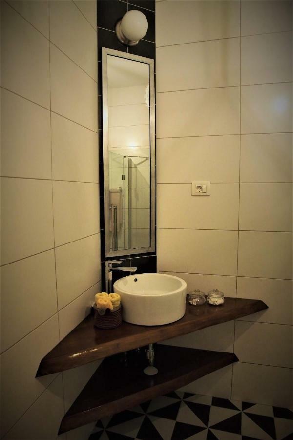 Studio Apartman Baronessa Adriana Apartment ริเยกา ภายนอก รูปภาพ